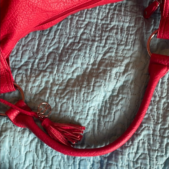 Nine West large red bag.  Beautiful bag - Picture 3 of 9